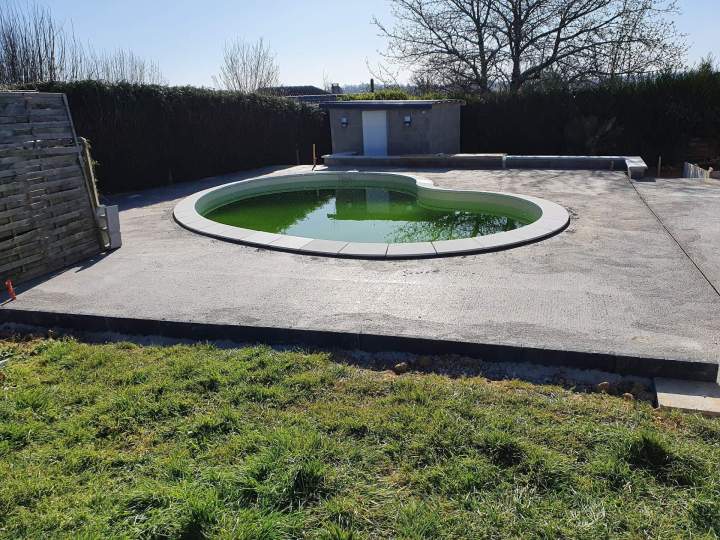 Dallage de pourtour de piscine Auzances